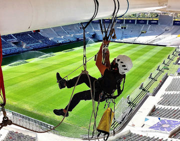 Travaux de renforcement de la charpente du Stadium de Toulouse